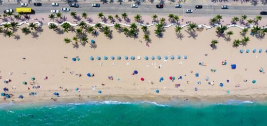 aerial view of beach and road of Miami which tells a lot of fun fact about Florida